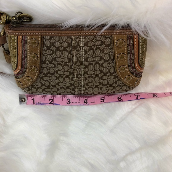 Coach Wristlet - Picture 4 of 6